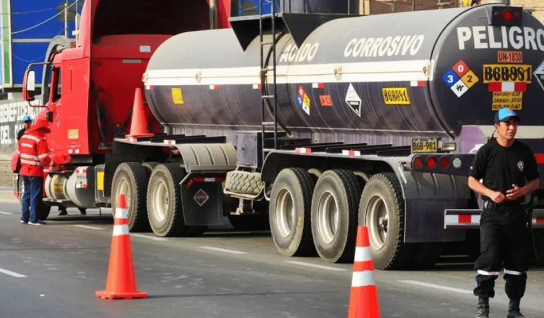 Asesoría para el transporte de Materiales y/o Residuos Peligrosos